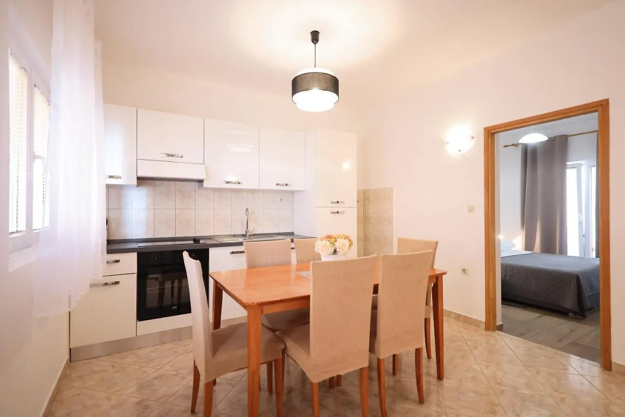 Apartments Kiara Bibinje